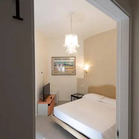 Teodorico Rooms *