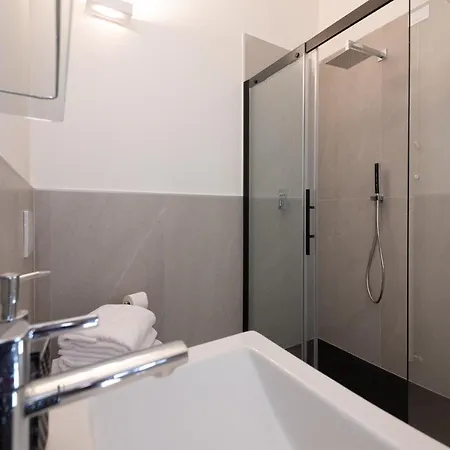 Teodorico Rooms Kapsül Otel *